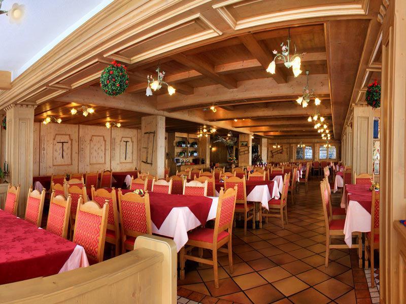 Sporting Hotel Passo del Tonale Exterior photo